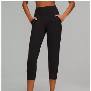 Lulu Align Cropped Jogger